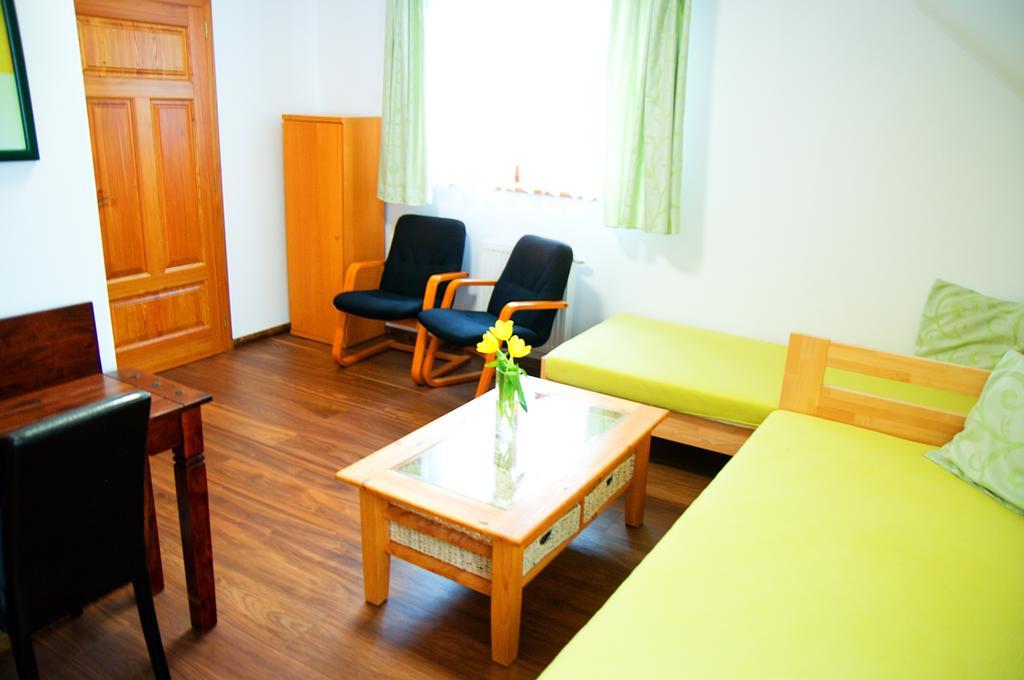 Vila Pod Branou Poprad Buitenkant foto